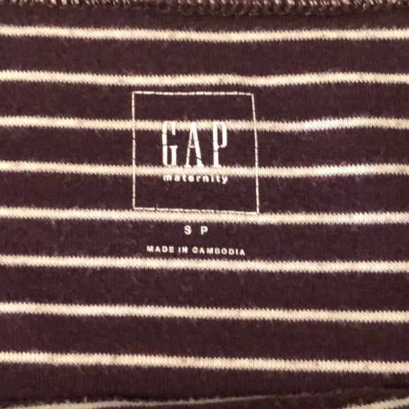GAP Maternity Bundle - Picture 10 of 11